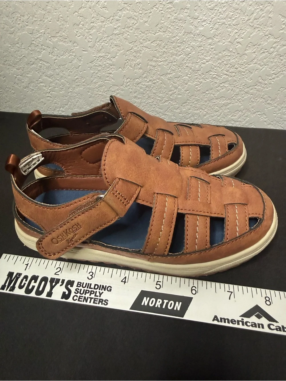 OshKosh B'gosh Brown Leather Fisherman Sandal boys size 12m